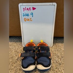 PLAE Kids Sneakers in Navy and Orange